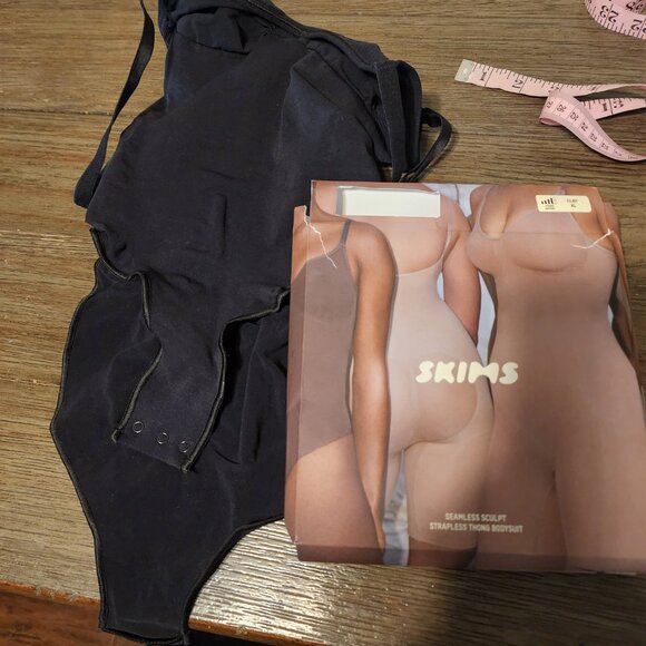 SKIMS Seamless Sculpt Brief Bodysuit Black Small - Picture 5 of 5